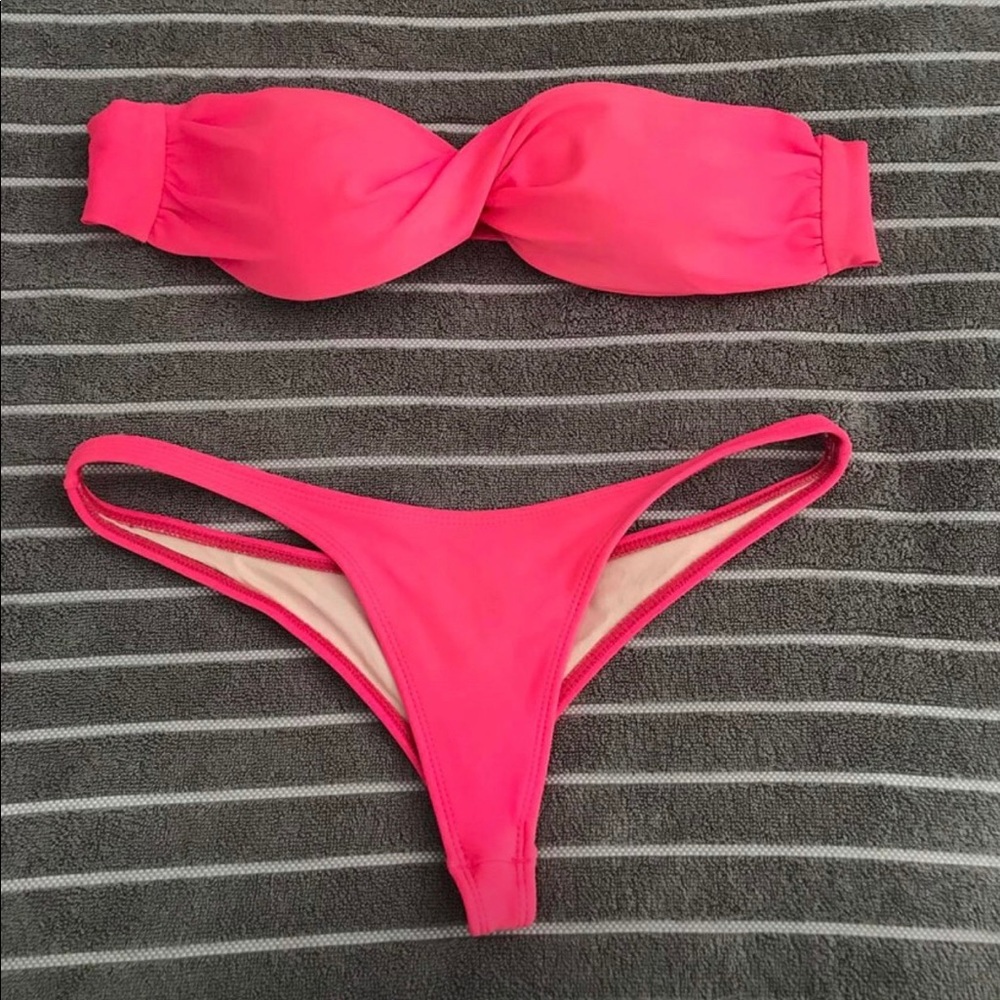 Pakaloha a hot pink bikini